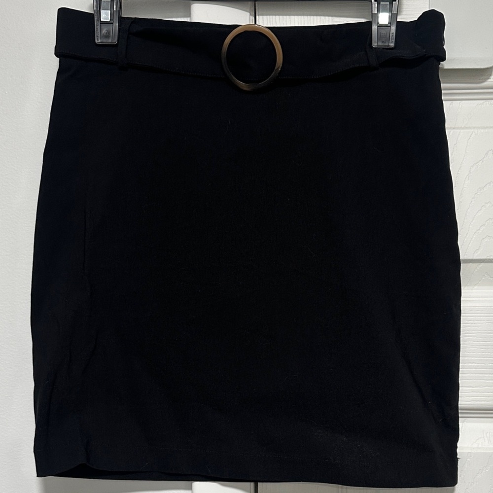 Chic Black Mini Skirt with Belt Detail